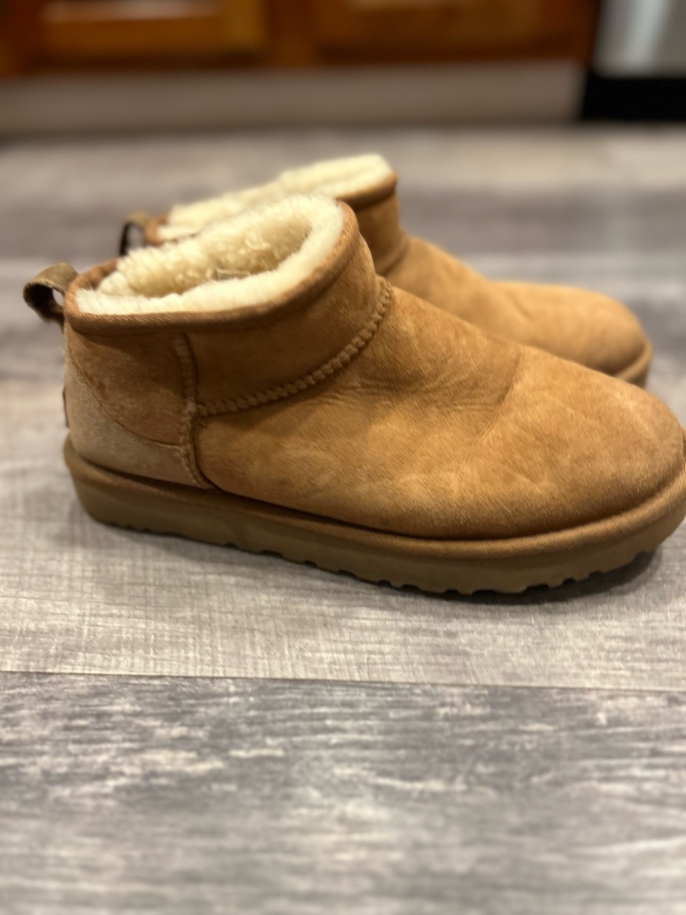 Mini UGG Boots Chestnut Size 9